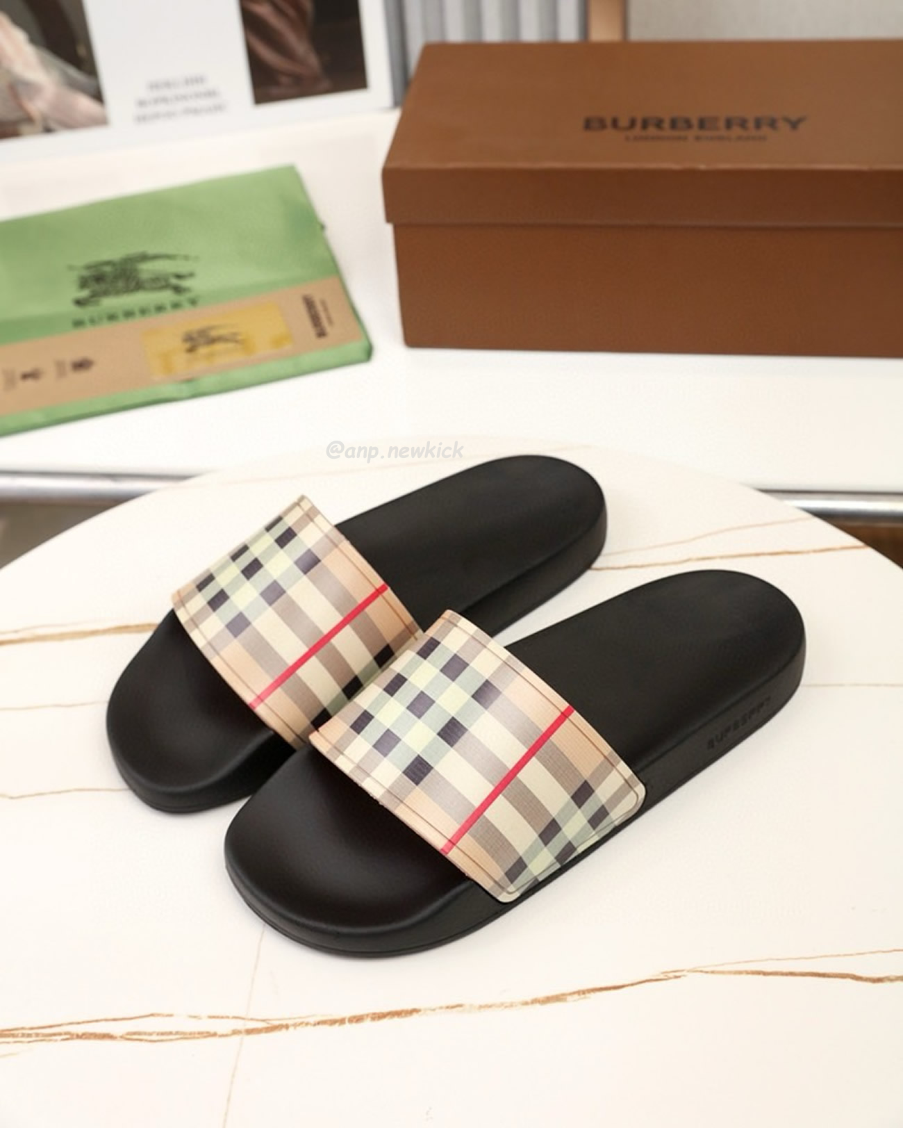 Burberry Vintage Check Slides Beige (3) - newkick.cc